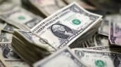 Dólar supera R$5,70 com descrédito da política fiscal e acumula alta semanal de 4,61%